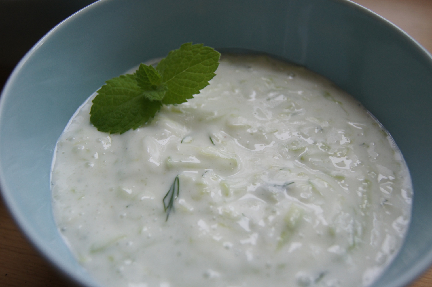 Chłodnik ogórkowy z rzodkiewką