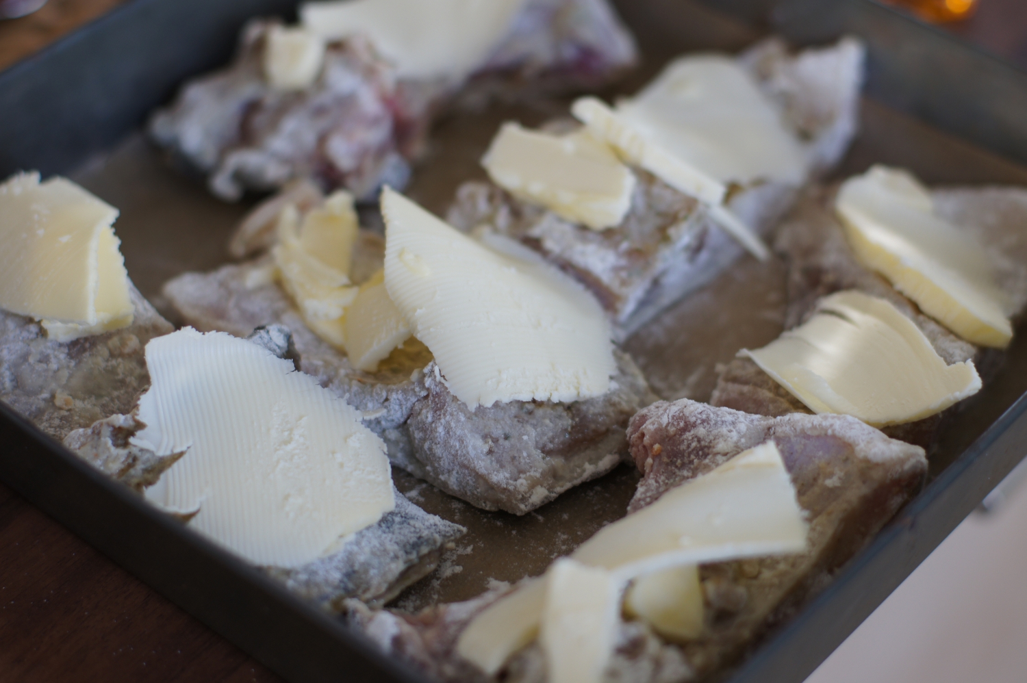 Karp pieczony z masłem