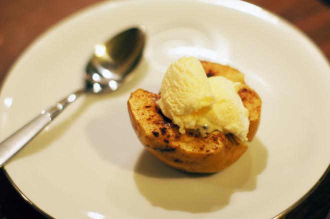 Pieczone jabłka z czekoladą