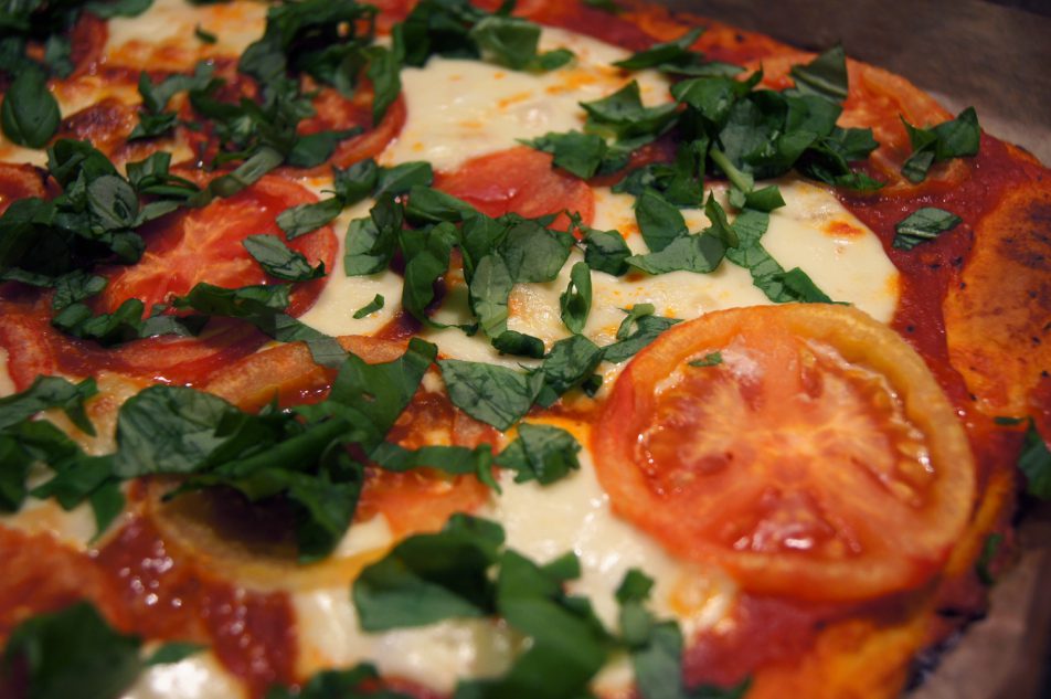 Pizza Caprese