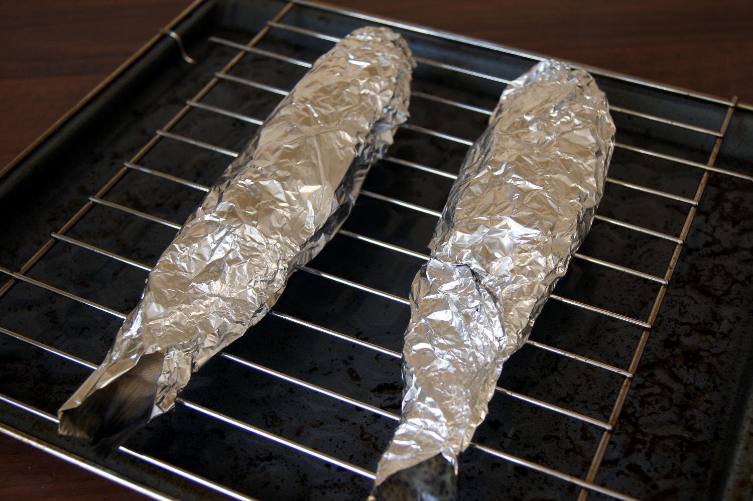 Pstrąg pieczony w folii