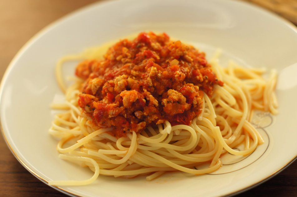 Spaghetti z sosem bolońskim