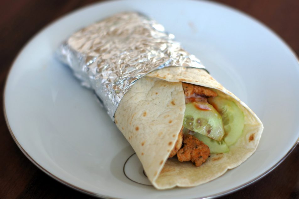 Tortilla z kurczakiem i warzywami