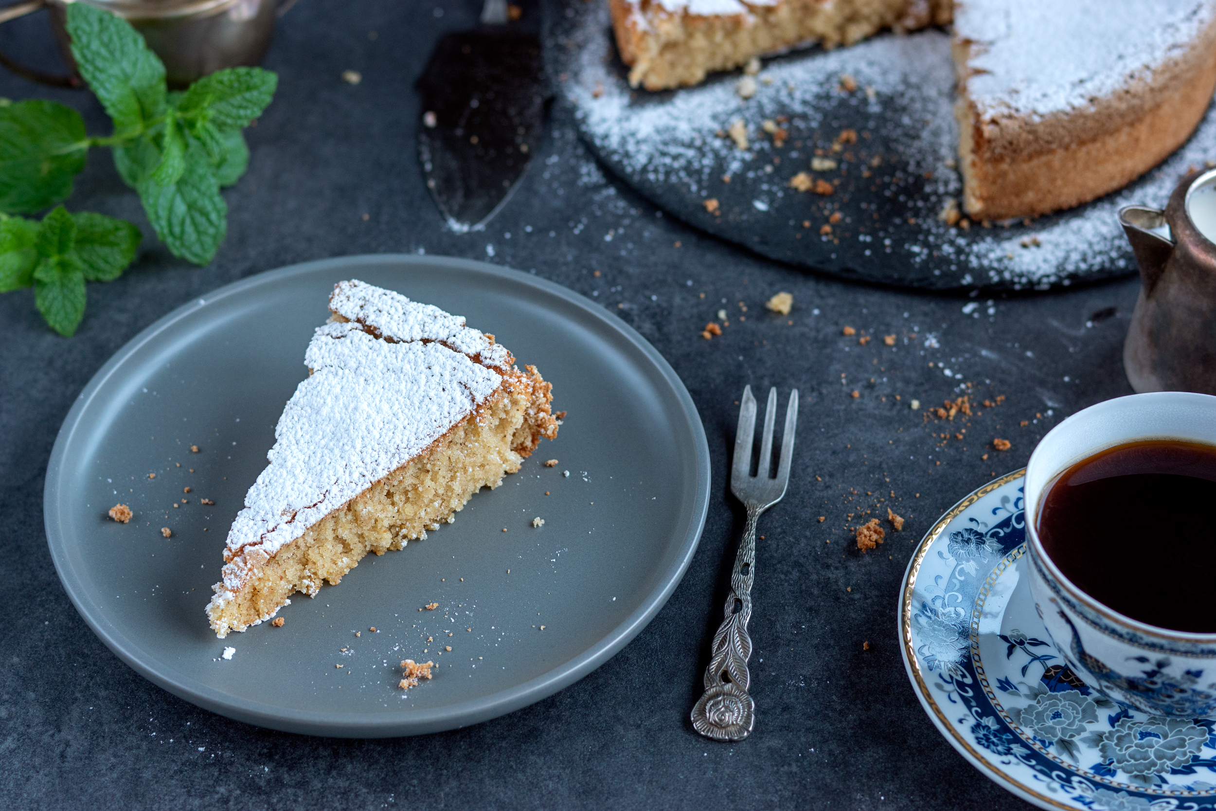 Tarta de Santiago – hiszpańskie ciasto migdałowe