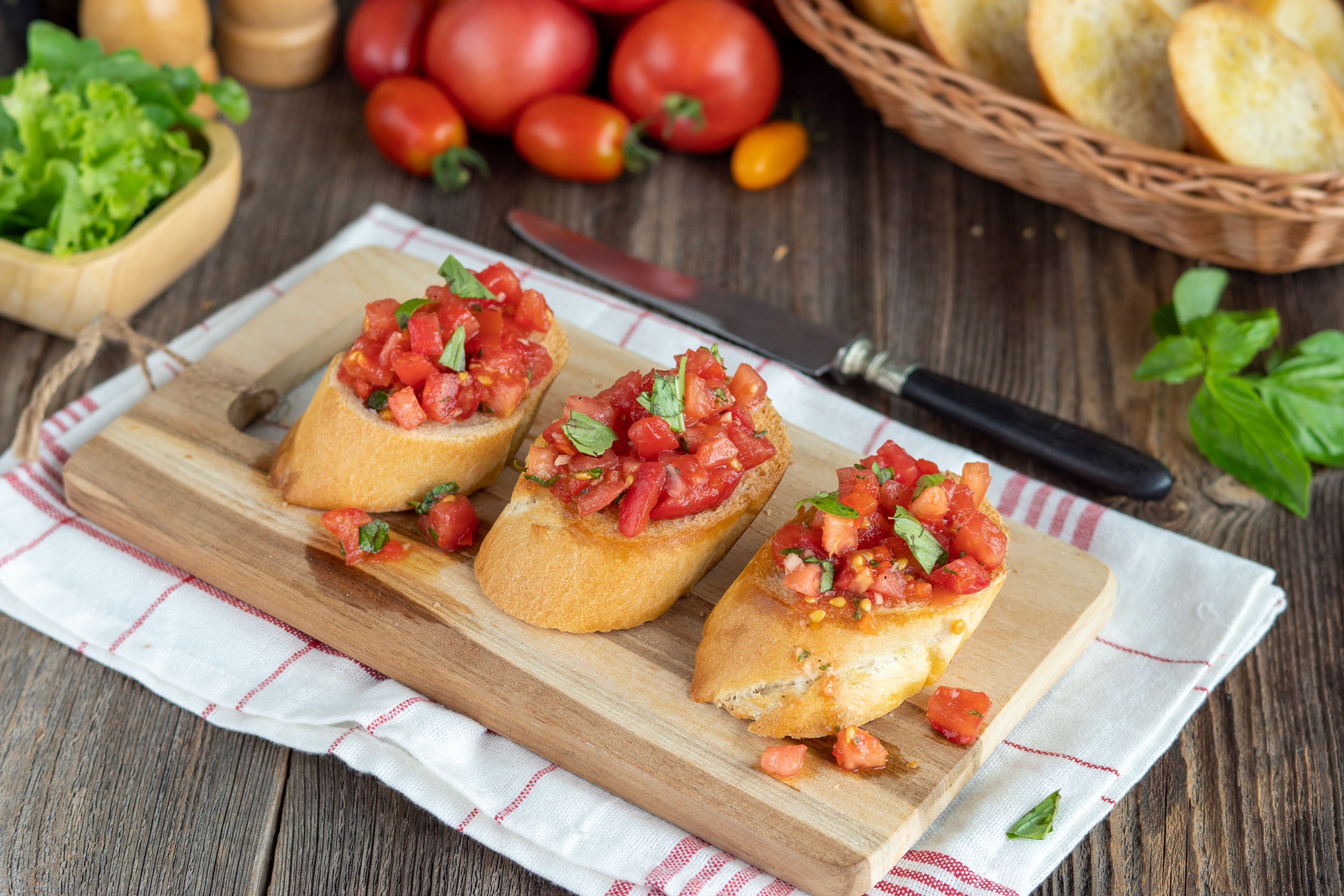 Bruschetta z pomidorami